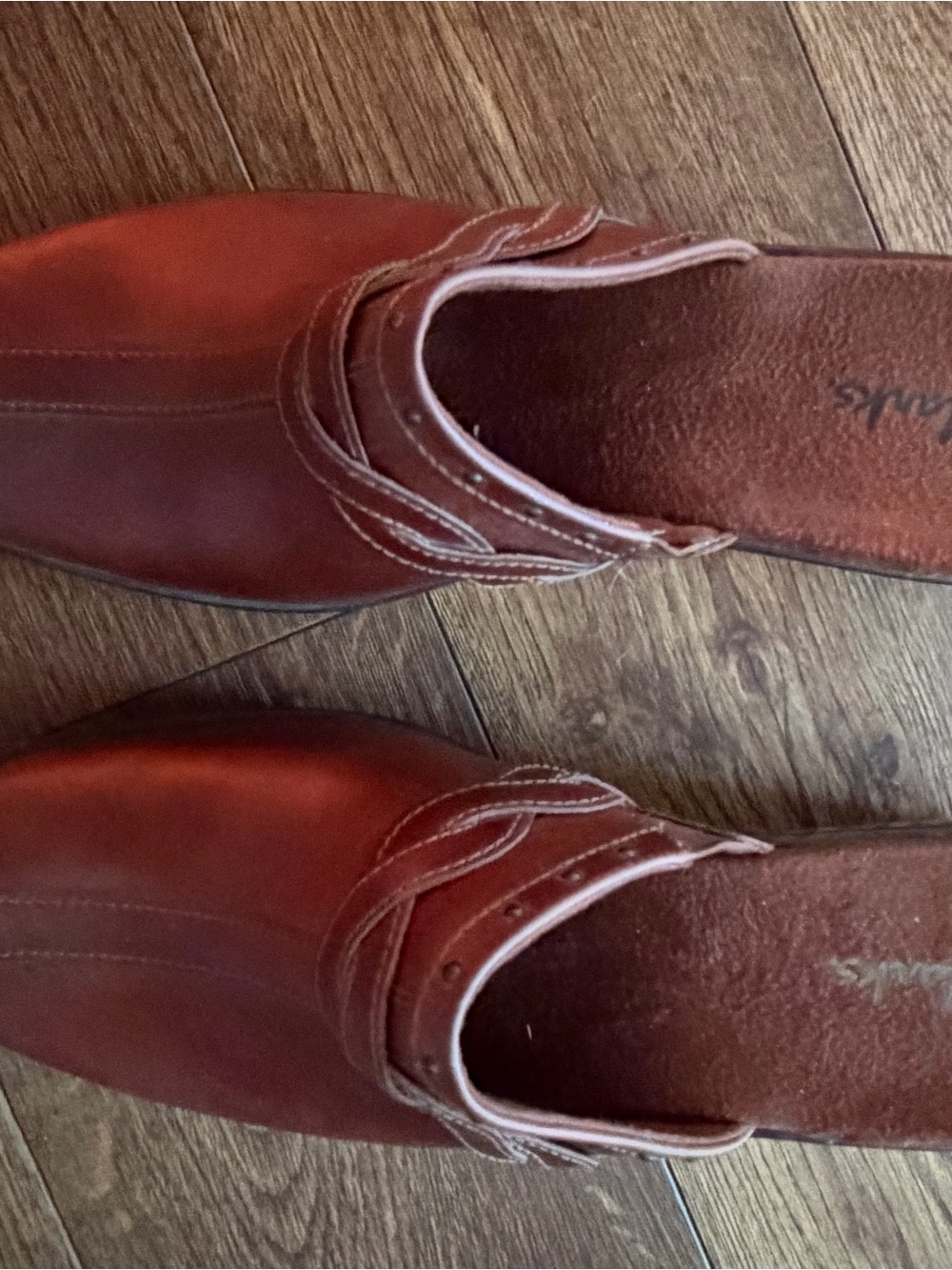 Clarks Men's Slip-On Leather Loafers in Burgundy Red